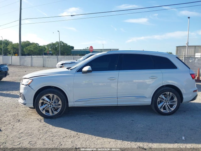 44908139 :رقم المزاد ، WA1LJBF76ND001061 vin ، 2022 Audi Q7 Premium Plus 45 Tfsi Quattro Tiptronic مزاد بيع