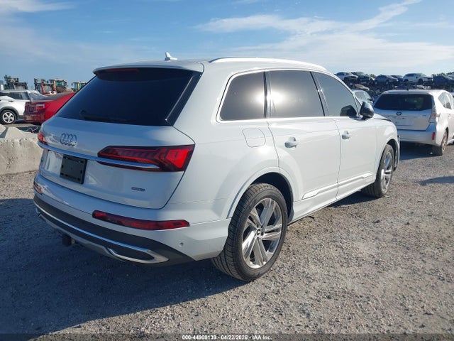 44908139 :رقم المزاد ، WA1LJBF76ND001061 vin ، 2022 Audi Q7 Premium Plus 45 Tfsi Quattro Tiptronic مزاد بيع