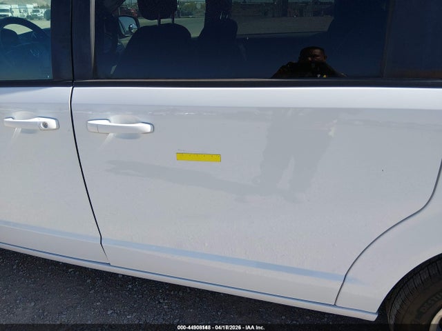 2C4RDGBG3JR312996 Dodge Grand Caravan Se