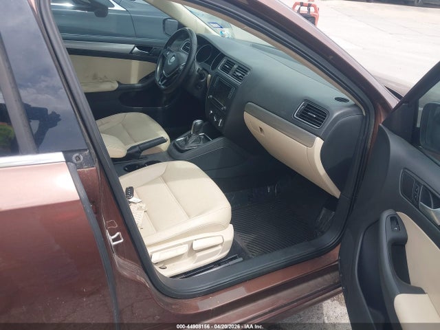 2017 Volkswagen Jetta 1.4t Se მანქანა იყიდება აუქციონზე, vin: 3VWDB7AJ2HM289724, აუქციონის ნომერი: 44908156