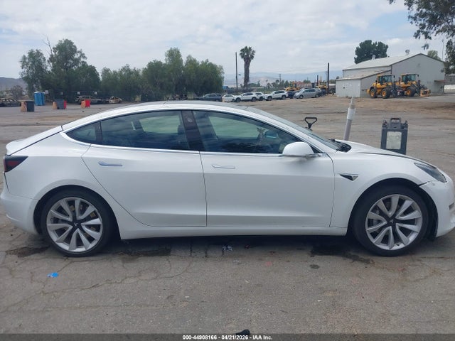 Продажа на аукционе авто 2020 Tesla Model 3 Standard Range Plus Rear-wheel Drive/standard Range Rear-wheel Drive, vin: 5YJ3E1EA1LF598790, номер лота: 44908166