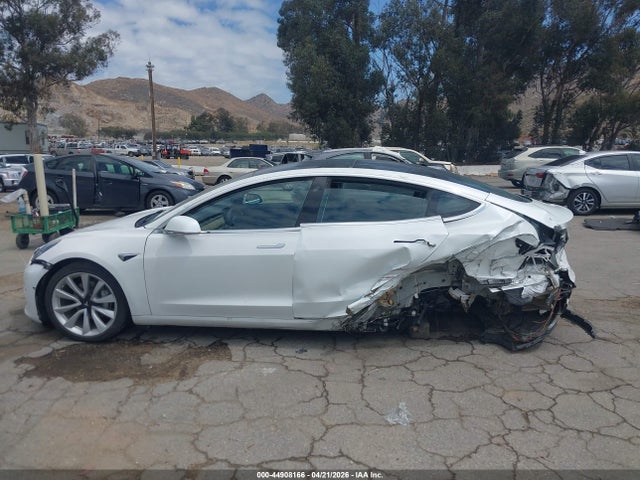 Продажа на аукционе авто 2020 Tesla Model 3 Standard Range Plus Rear-wheel Drive/standard Range Rear-wheel Drive, vin: 5YJ3E1EA1LF598790, номер лота: 44908166