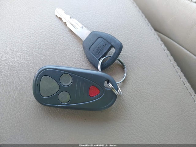 44908169 :رقم المزاد ، 19UUA66224A017734 vin ، 2004 Acura Tl مزاد بيع