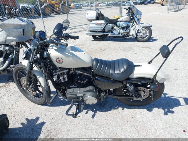 44908184 :رقم المزاد ، 1HD4LE210NB415230 vin ، 2022 Harley-davidson Xl883 N مزاد بيع