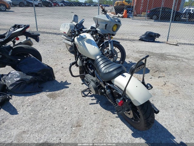 44908184 :رقم المزاد ، 1HD4LE210NB415230 vin ، 2022 Harley-davidson Xl883 N مزاد بيع
