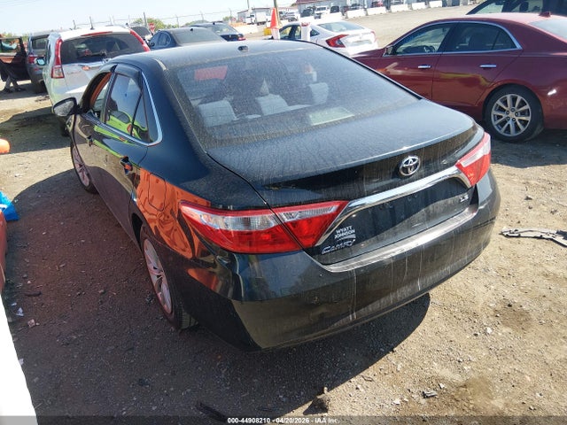 2015 Toyota Camry Le მანქანა იყიდება აუქციონზე, vin: 4T4BF1FK5FR447383, აუქციონის ნომერი: 44908210