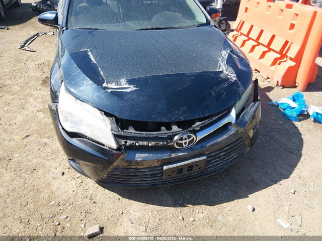 2015 Toyota Camry Le მანქანა იყიდება აუქციონზე, vin: 4T4BF1FK5FR447383, აუქციონის ნომერი: 44908210