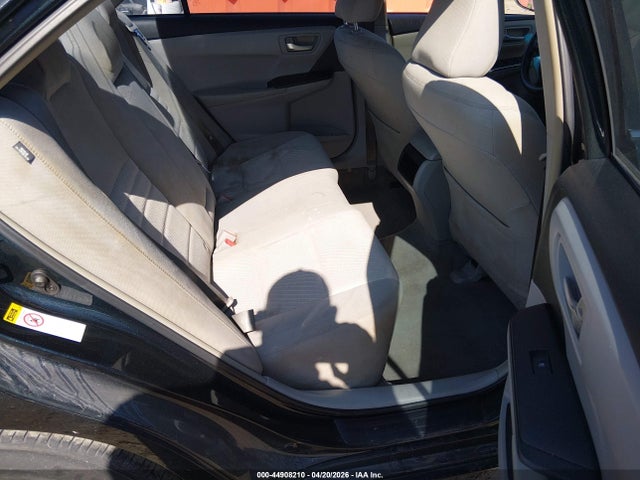2015 Toyota Camry Le მანქანა იყიდება აუქციონზე, vin: 4T4BF1FK5FR447383, აუქციონის ნომერი: 44908210