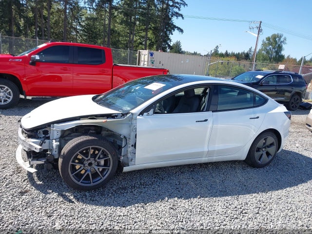 44908218 :رقم المزاد ، 5YJ3E1EA8MF062159 vin ، 2021 Tesla Model 3 Standard Range Plus Rear-wheel Drive مزاد بيع