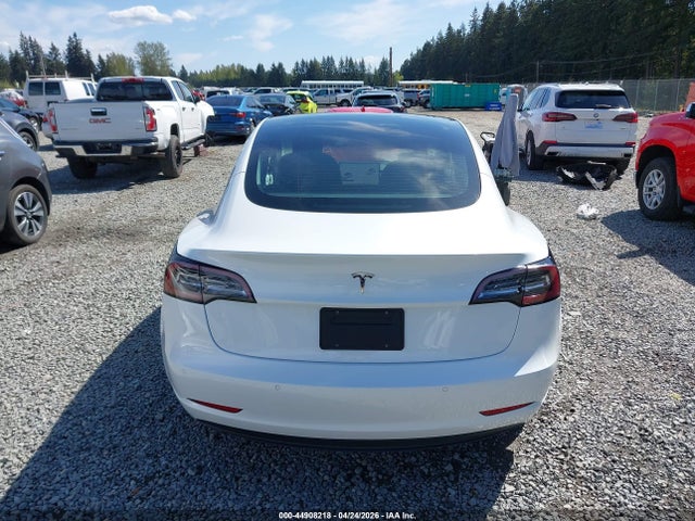 44908218 :رقم المزاد ، 5YJ3E1EA8MF062159 vin ، 2021 Tesla Model 3 Standard Range Plus Rear-wheel Drive مزاد بيع