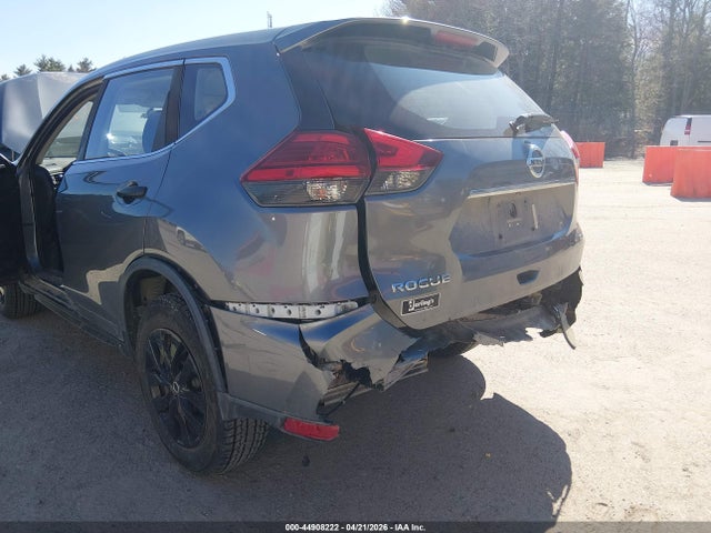 44908222 :رقم المزاد ، KNMAT2MV2HP614144 vin ، 2017 Nissan Rogue S مزاد بيع