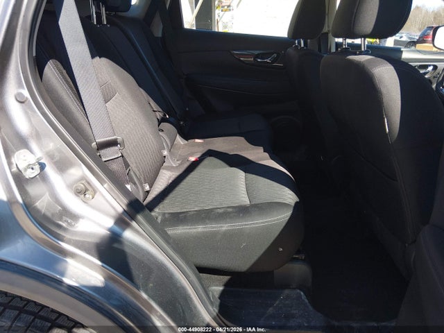44908222 :رقم المزاد ، KNMAT2MV2HP614144 vin ، 2017 Nissan Rogue S مزاد بيع