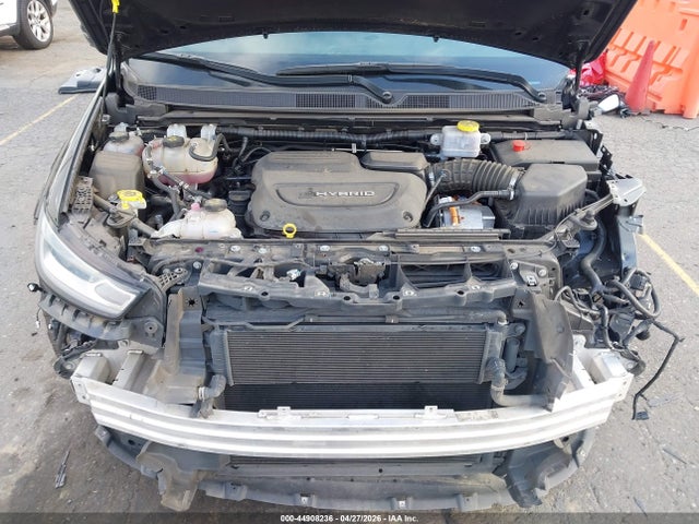 Chrysler Pacifica Hybrid Limited 2022 2C4RC1S71NR200848 Image 10