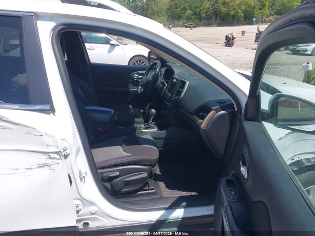 44908281 :رقم المزاد ، 1C4PJLCS7EW105259 vin ، 2014 Jeep Cherokee Latitude مزاد بيع