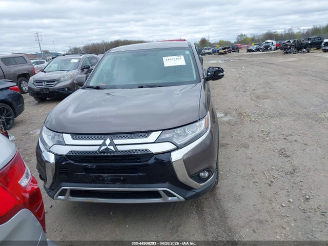 2019 Mitsubishi Outlander Se მანქანა იყიდება აუქციონზე, vin: JA4AZ3A33KZ054700, აუქციონის ნომერი: 44908293