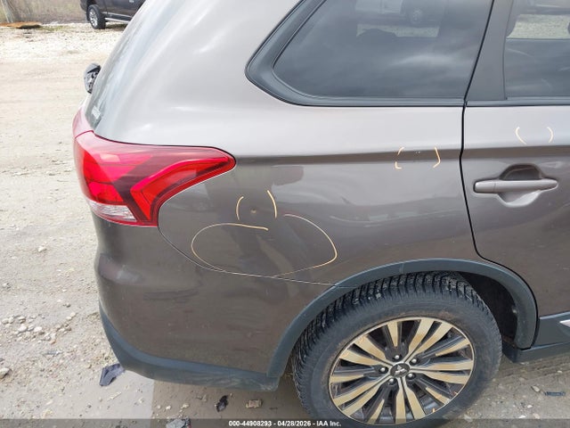 2019 Mitsubishi Outlander Se მანქანა იყიდება აუქციონზე, vin: JA4AZ3A33KZ054700, აუქციონის ნომერი: 44908293