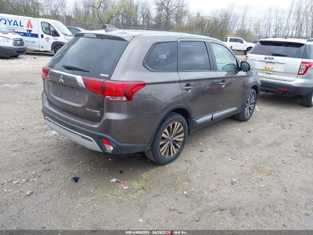 2019 Mitsubishi Outlander Se მანქანა იყიდება აუქციონზე, vin: JA4AZ3A33KZ054700, აუქციონის ნომერი: 44908293