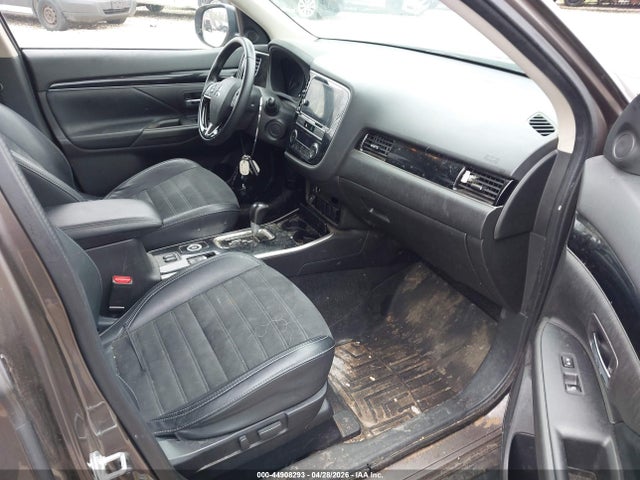 2019 Mitsubishi Outlander Se მანქანა იყიდება აუქციონზე, vin: JA4AZ3A33KZ054700, აუქციონის ნომერი: 44908293