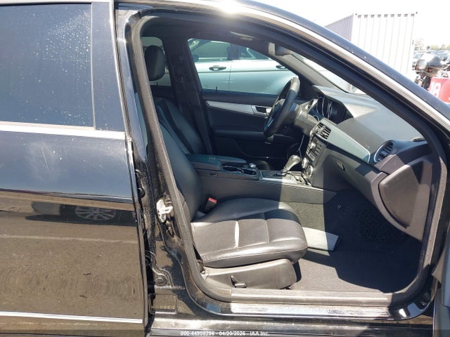 Продаж на аукціоні авто 2013 Mercedes-benz C 250 Sport, vin: WDDGF4HB6DA782272, номер лоту: 44908296