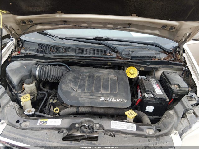 2C4RC1GG6ER466942 Chrysler Town &amp; Country Limited