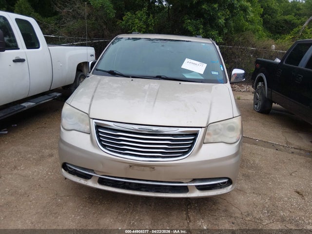 2C4RC1GG6ER466942 Chrysler Town &amp; Country Limited