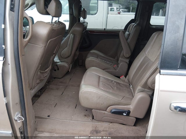 2C4RC1GG6ER466942 Chrysler Town &amp; Country Limited