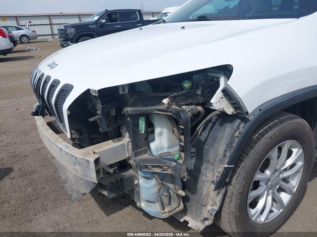 1C4PJMAB3GW343444 Jeep Cherokee Sport