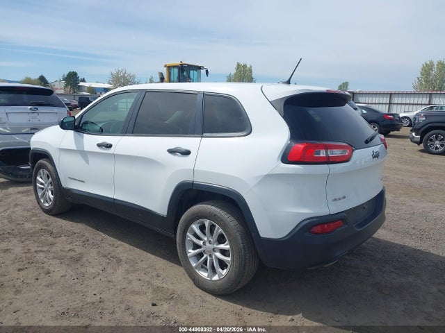 1C4PJMAB3GW343444 Jeep Cherokee Sport