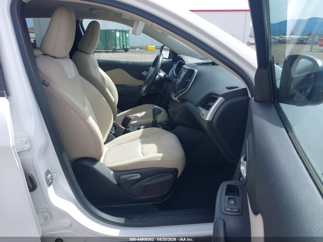 1C4PJMAB3GW343444 Jeep Cherokee Sport