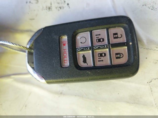 5FNRL6H81RB070696 Honda Odyssey Touring