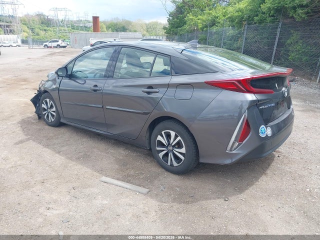 Toyota Prius Prime Premium 2017 JTDKARFP9H3043888 Image 3
