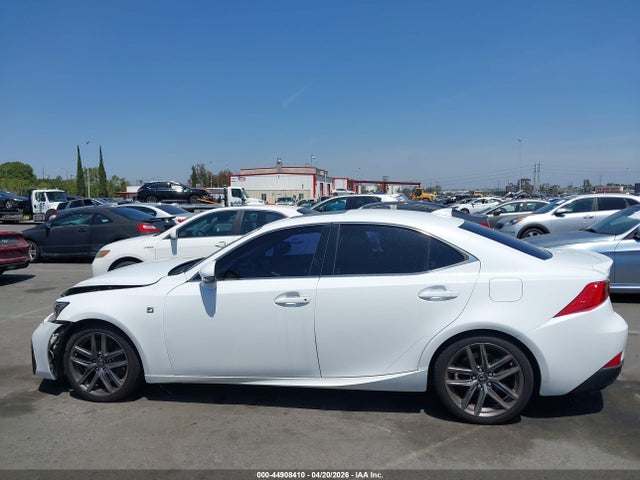 Lexus IS 200T 2017 JTHBA1D24H5052638 Image 14