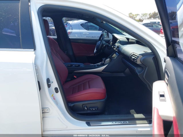 Lexus IS 200T 2017 JTHBA1D24H5052638 Image 5
