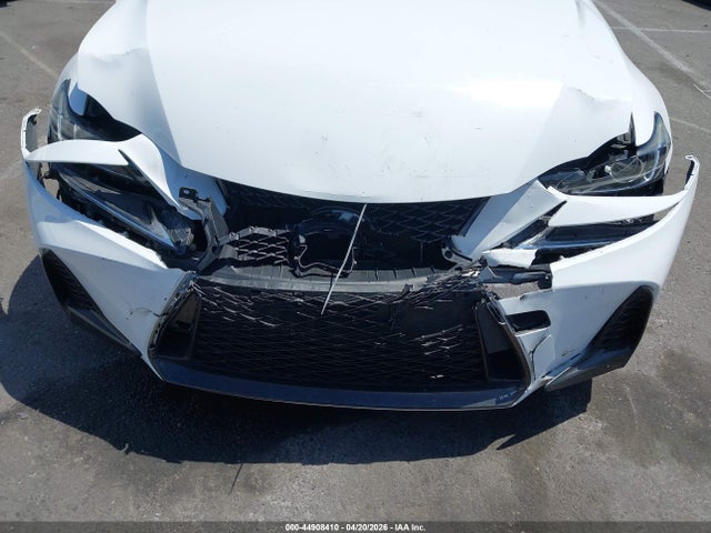 Lexus IS 200T 2017 JTHBA1D24H5052638 Image 6