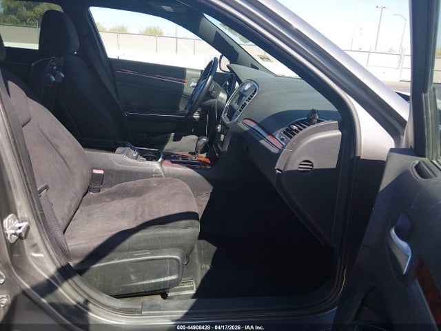 44908428 :رقم المزاد ، 2C3CCAAG4CH116523 vin ، 2012 Chrysler 300 مزاد بيع