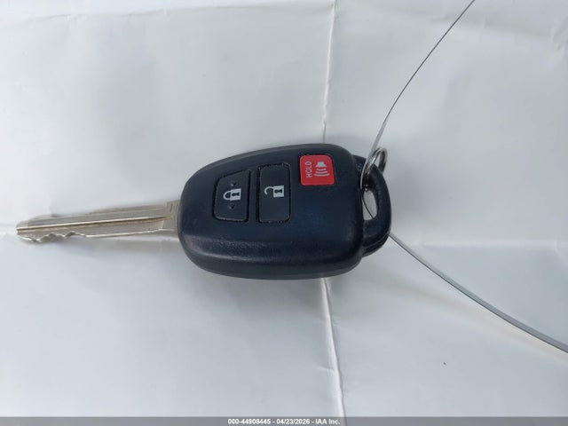 44908445 :رقم المزاد ، JTMZFREV4HJ111347 vin ، 2017 Toyota Rav4 Le مزاد بيع