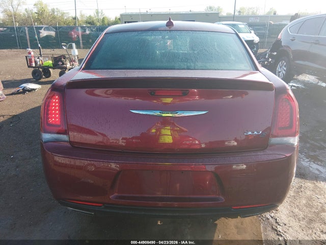 2020 Chrysler 300 300s მანქანა იყიდება აუქციონზე, vin: 2C3CCABT4LH128070, აუქციონის ნომერი: 44908490
