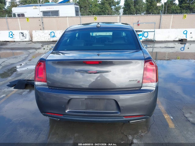 44908518 :رقم المزاد ، 2C3CCABG9MH528906 vin ، 2021 Chrysler 300 300s مزاد بيع