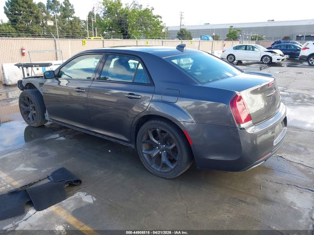 44908518 :رقم المزاد ، 2C3CCABG9MH528906 vin ، 2021 Chrysler 300 300s مزاد بيع