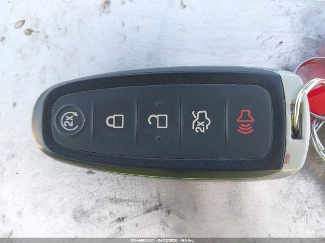 2015 Ford Escape Titanium მანქანა იყიდება აუქციონზე, vin: 1FMCU0J95FUA32695, აუქციონის ნომერი: 44908531
