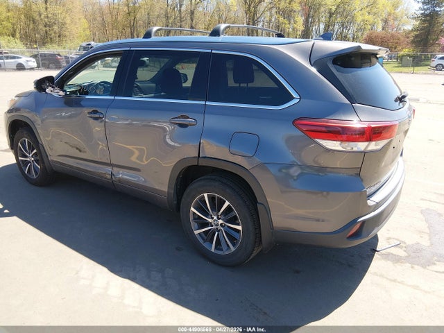 2018 Toyota Highlander Xle მანქანა იყიდება აუქციონზე, vin: 5TDJZRFH9JS486897, აუქციონის ნომერი: 44908568