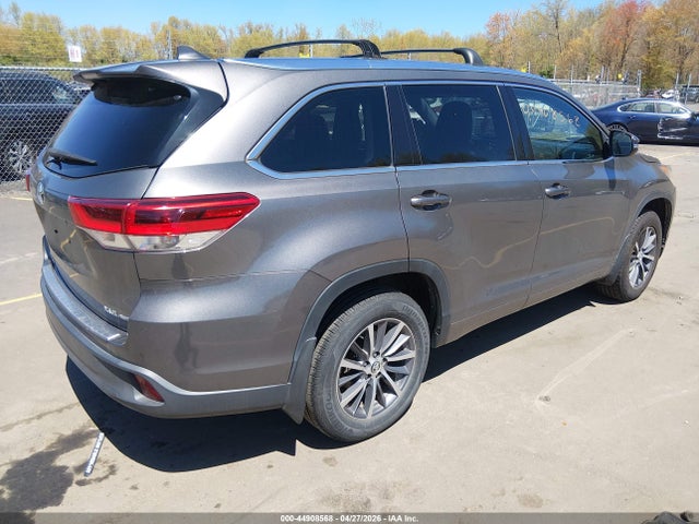 2018 Toyota Highlander Xle მანქანა იყიდება აუქციონზე, vin: 5TDJZRFH9JS486897, აუქციონის ნომერი: 44908568