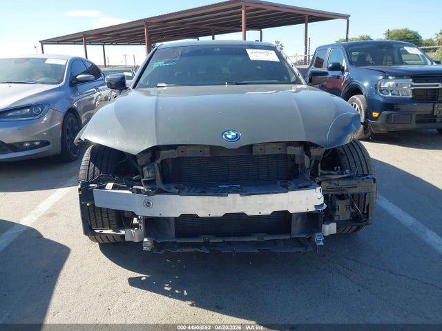BMW 330e 2023 3MW39FF04P8D01199 Image 13