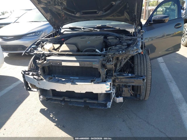 BMW 330e 2023 3MW39FF04P8D01199 Image 18