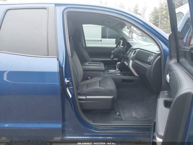 5TFUY5F12EX333466 Toyota Tundra Sr5 5.7l V8