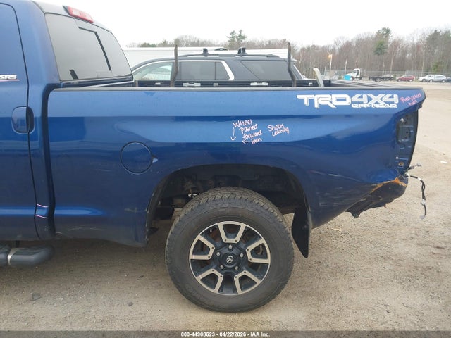 5TFUY5F12EX333466 Toyota Tundra Sr5 5.7l V8