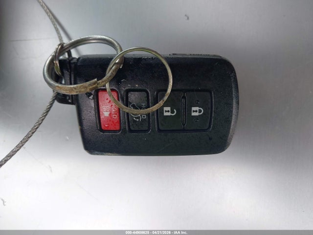 44908625 :رقم المزاد ، JTMDFREV0GJ102766 vin ، 2016 Toyota Rav4 Limited مزاد بيع