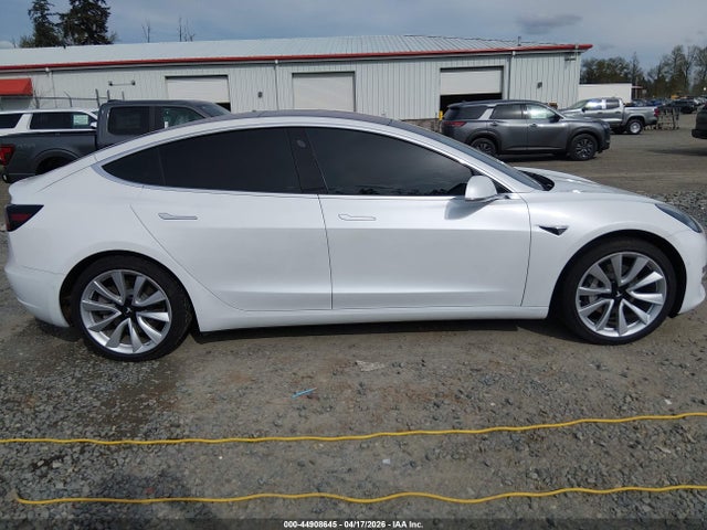 Aukcja sprzedaży 2018 Tesla Model 3 Long Range/mid Range, vin: 5YJ3E1EA6JF126582, numer aukcji: 44908645