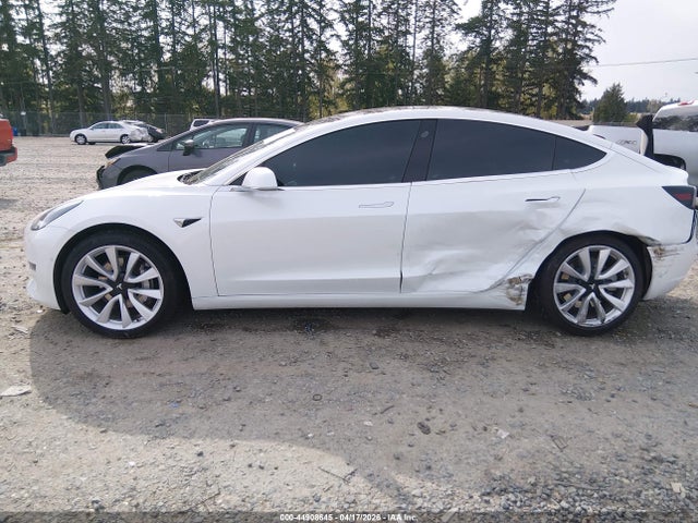 Aukcja sprzedaży 2018 Tesla Model 3 Long Range/mid Range, vin: 5YJ3E1EA6JF126582, numer aukcji: 44908645