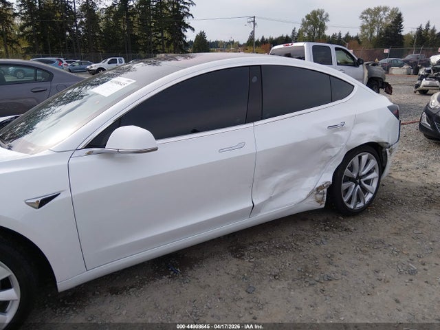 Aukcja sprzedaży 2018 Tesla Model 3 Long Range/mid Range, vin: 5YJ3E1EA6JF126582, numer aukcji: 44908645